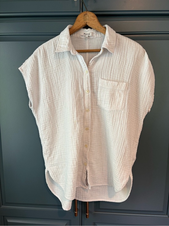 Madewell Tops - Madewell White Gauze Button-Down Cap Sleeve Shirt